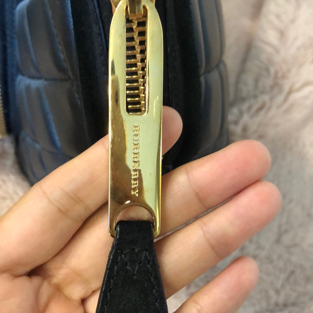 Burberry fox head purse - Picture 10 of 16